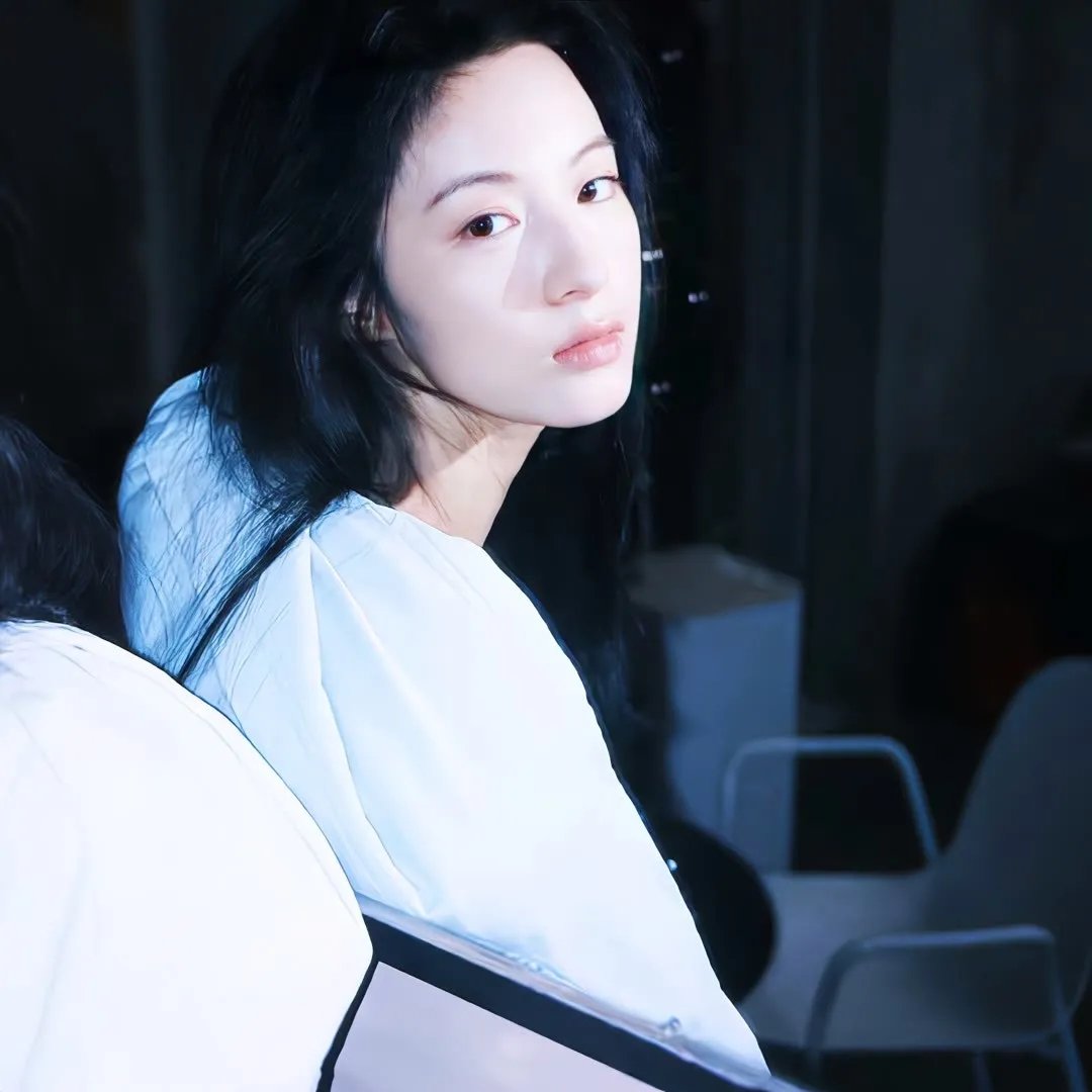 正是青春璀璨时